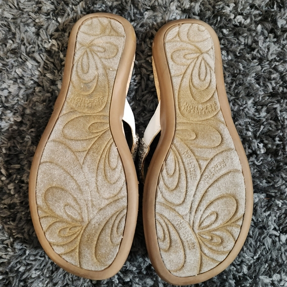 Kenneth Cole Reaction Silver and Cream Embellished Sandals - Picture 2 of 5